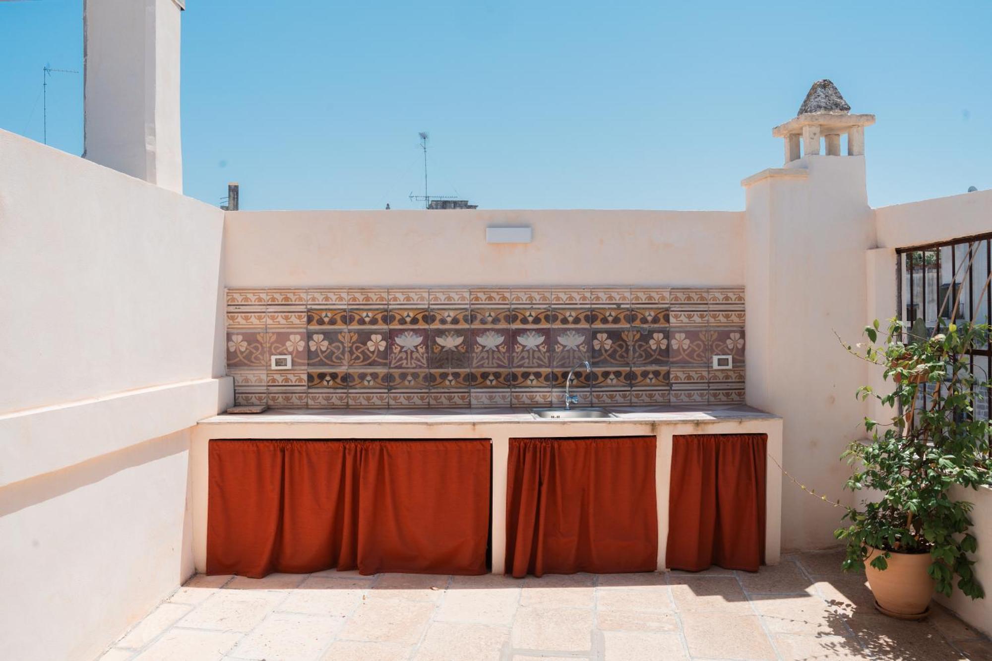 Margherita Apartment & Rooftop By Residence Colibri Lecce Exterior photo